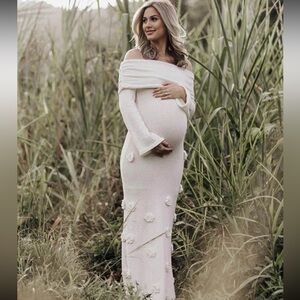 Elegant Off-Shoulder Maternity Dress in Cream